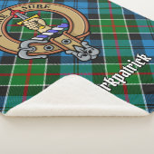 Couverture Sherpa Clan Kirkpatrick Crest sur Tartan (3/4)