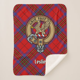 Couverture Sherpa Clan Leslie Crest sur Red Tartan