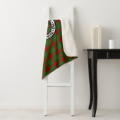 Couverture Sherpa Clan MacGregor Crest Badge et Tartan (En situation)