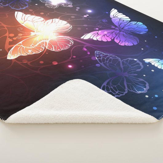 Couverture Sherpa Clowing Night Butterflies (3/4)