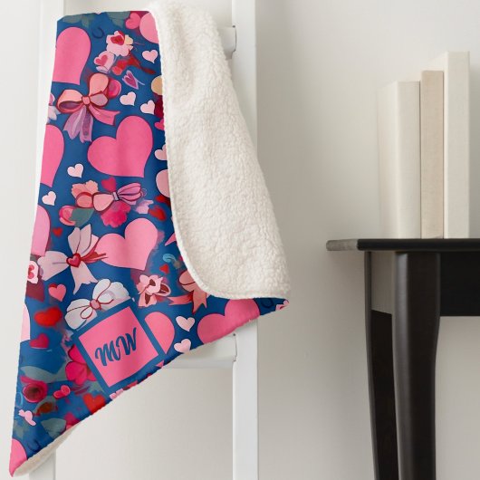 Couverture Sherpa Coeurs, arcs, accents floraux, pastels monogramme