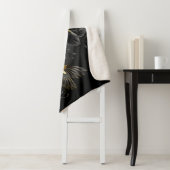 Couverture Sherpa Colibri noir et or (En situation)