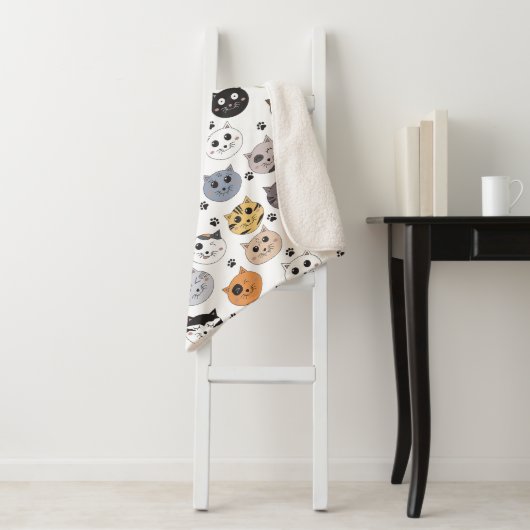 Couverture Sherpa Coloré Cute Funny Chats & Motif Paw (En situation)