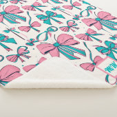 Couverture Sherpa Coquette rose et arcs turquoises monogramme (3/4)