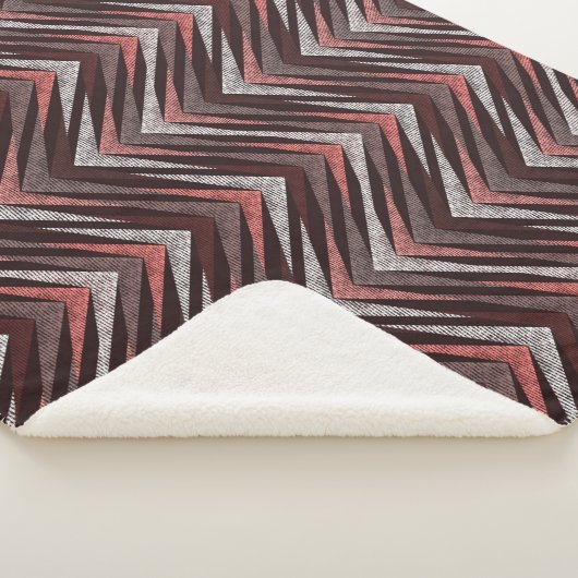Couverture Sherpa Corail, gris, motif brun zigzag. (3/4)