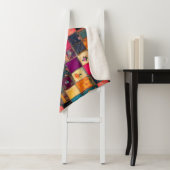 Couverture Sherpa Courtepoint Patchwork Vibrant avec Florales Classi (En situation)