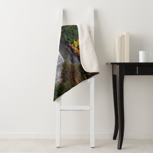 Couverture sherpa de Upper Tahquamenon Falls (En situation)