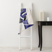 Couverture Sherpa 🏐 de volley-ball en noir, bleu et blanc (En situation)