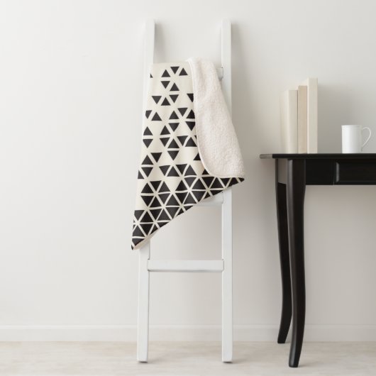 Couverture Sherpa Dessin géométrique abstrait (En situation)