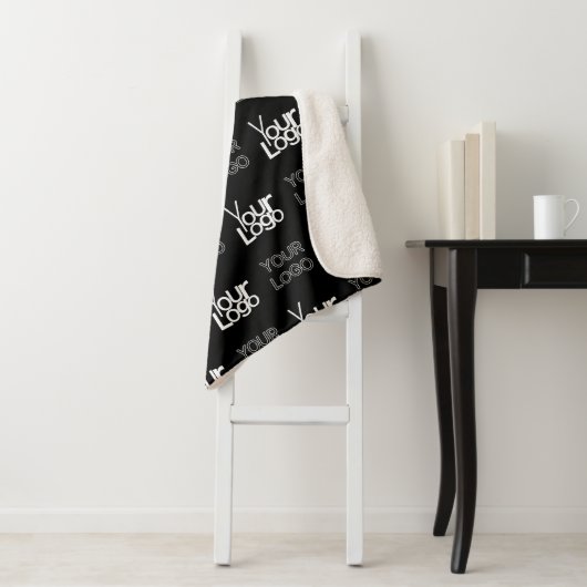 Couverture Sherpa Deux logos ou images Motif répétitif (En situation)