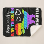 Couverture Sherpa Dinosaur Poppin My Way Through Kindergarten (Devant (Horizontal))