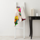 Couverture Sherpa Dog Laying on Easter Eggs (En situation)