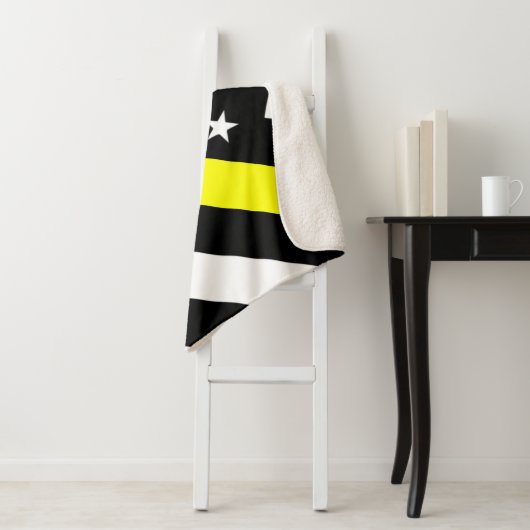 Couverture Sherpa Drapeau d'expéditeur de secours (En situation)