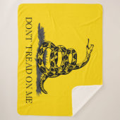 Couverture Sherpa Drapeau Gadsden jaune classique Ne marchez pas sur (Devant)