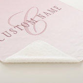 Couverture Sherpa Élégant lettrage et monogramme | Rose Ombre (3/4)