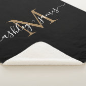 Couverture Sherpa Élégant Monogramme Noms de script Black Gold Newly (3/4)
