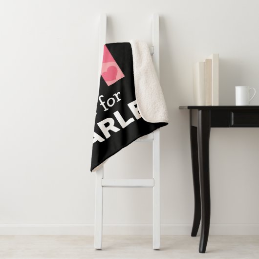 Couverture Sherpa Elmo Alphabet | Coeurs H (En situation)