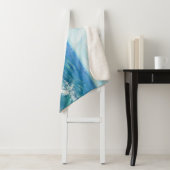 Couverture Sherpa Eté, vagues bleues, peinture acrylique. (En situation)