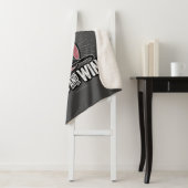 Couverture Sherpa Facilement distrait par les chats et le vin (En situation)