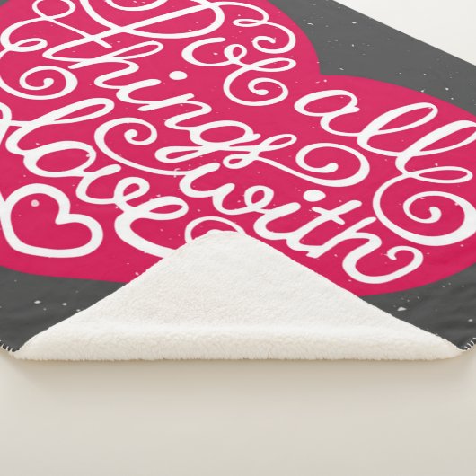 Couverture Sherpa Faites tout les choses avec le rouge d'amour (3/4)