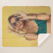 Couverture Sherpa Femme en bralette bleue tenant des lunettes de sol (Devant (Horizontal))