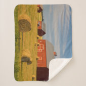 Couverture Sherpa Fermes | Barres rouges près de balles de foin (Devant)