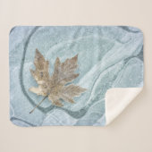 Couverture Sherpa Feuille d'érable congelée sur glace (Devant (Horizontal))