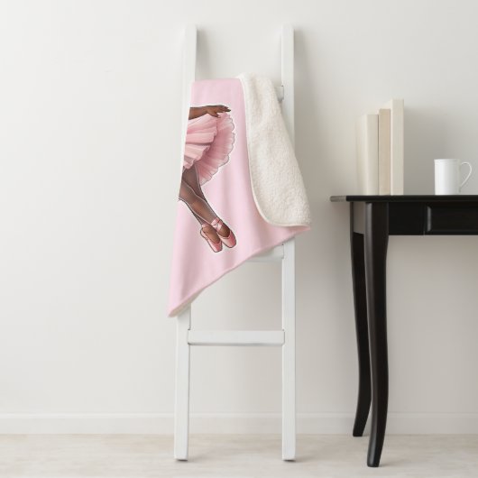 Couverture Sherpa Fille noire Ballerina Rose Ballet (En situation)