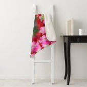 Couverture Sherpa Fleur de bougainvilliers roses (En situation)