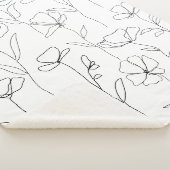 Couverture Sherpa Fleur sauvage de pavot noir et blanc minimal flora (3/4)