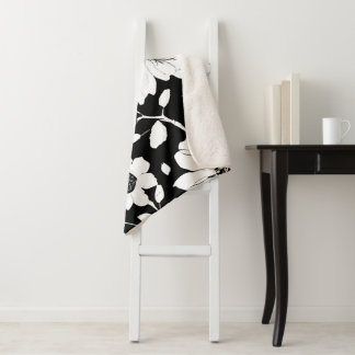 Couverture Sherpa Fleur simple noir et blanc Motif sans couture