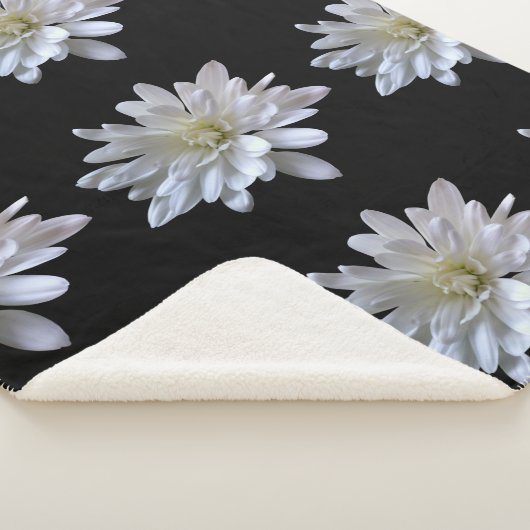 Couverture Sherpa Fleurs blanches motifs de marguerite (3/4)