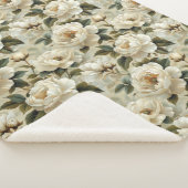 Couverture Sherpa Fleurs blanches sur un arrière - plan crème. (3/4)