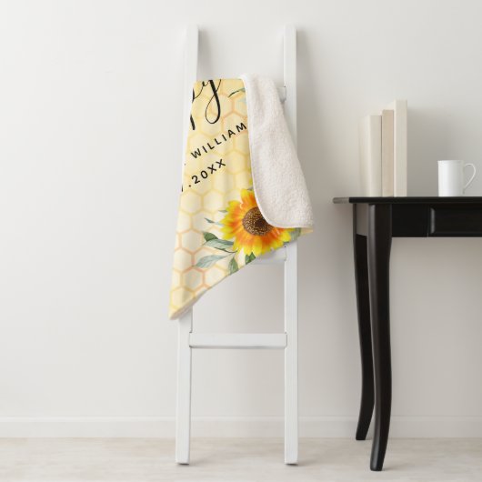 Couverture Sherpa Fleurs de soleil jaunes abeilles rustiques heureux (En situation)