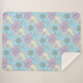 Couverture Sherpa "Fleurs de trèfle bleu pastel et violet” (Devant (Horizontal))