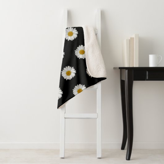 Couverture Sherpa Fleurs marguerites mignonnes avec nom (En situation)