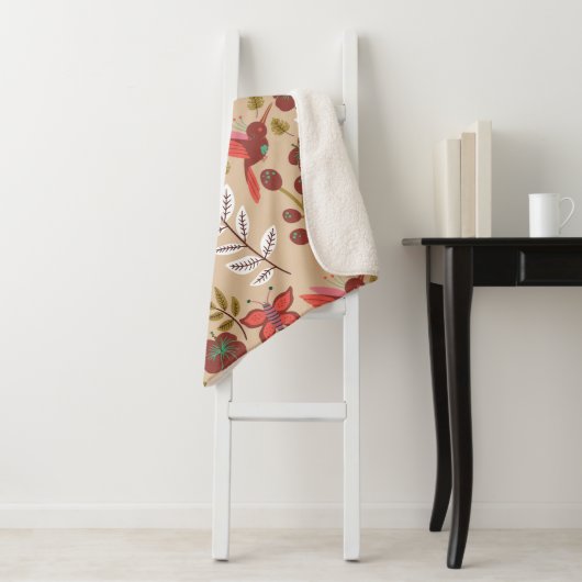 Couverture Sherpa Fleurs motifs florales sans soudure, oiseaux, papi (En situation)