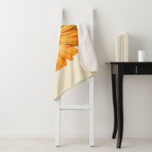 Couverture Sherpa Fleurs | Orange Gerbera (En situation)