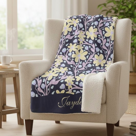 Couverture Sherpa Fleurs Pastel Jaunes Parmi Les Vignes