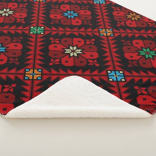 Couverture Sherpa Fleurs rouges Palestine Broderie tatreez Motif (3/4)
