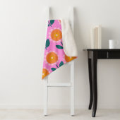 Couverture Sherpa Fleurs scandinaves mignonnes en rose et orange (En situation)
