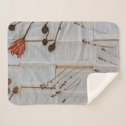 Couverture Sherpa Fleurs séchées sur les livres (Devant (Horizontal))