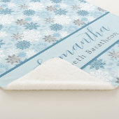 Couverture Sherpa Flocon de neige d'hiver bleu et argent Nom personn (3/4)