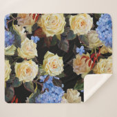 Couverture Sherpa Floral motif moderne, roses blanches, hydrangée bl (Devant (Horizontal))