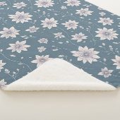 Couverture Sherpa Floral Pattern on Teal Background (3/4)