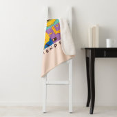 Couverture Sherpa FRIENDS™ | Central Perk Graphique Vibrant (En situation)