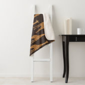 Couverture Sherpa Giraffes Dark : Vintage Abstrait sans joint. (En situation)
