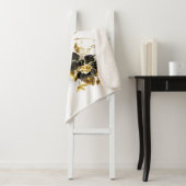 Couverture Sherpa Gold flower Butterfly with Black Orchid (En situation)