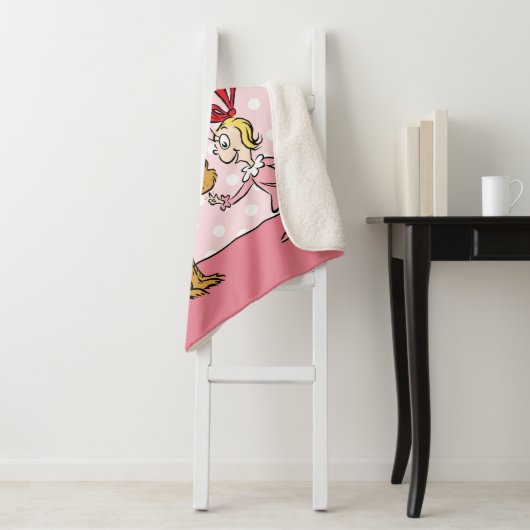 Couverture Sherpa Grille | Max & Cindy Lou Qui (En situation)