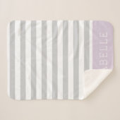 Couverture Sherpa Gris et rayures Lilac Monogramme | Couleurs modifi (Devant (Horizontal))